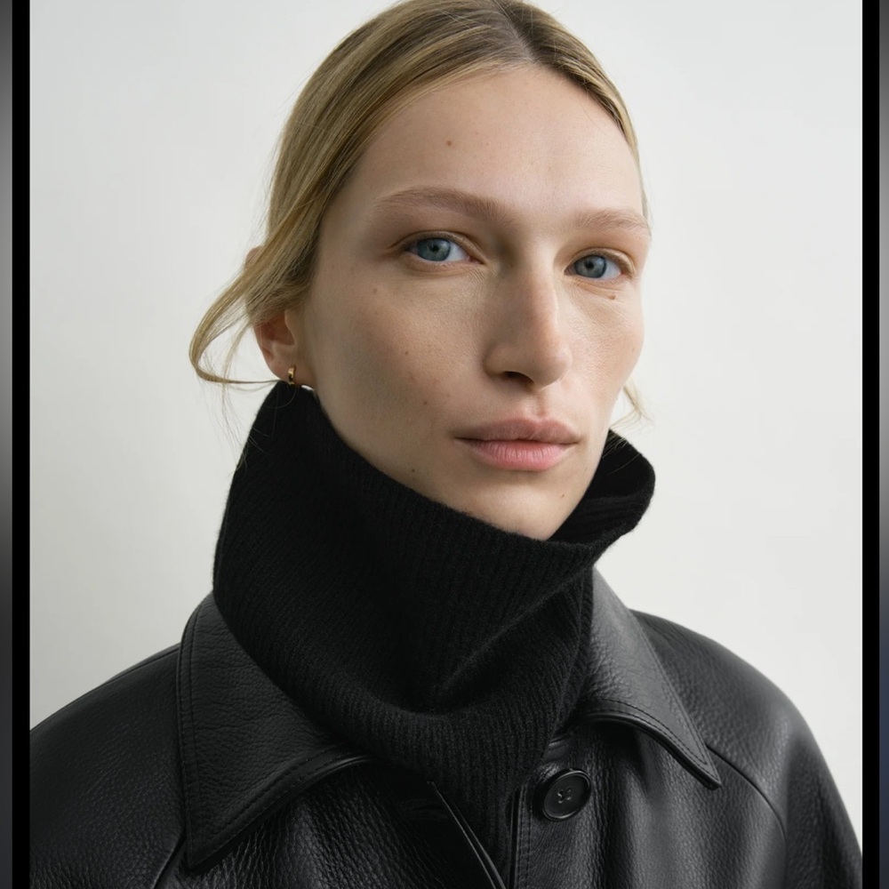 Toteme Black Thick 100% Cashmere Neck Warmer Snood Scarf New NWT